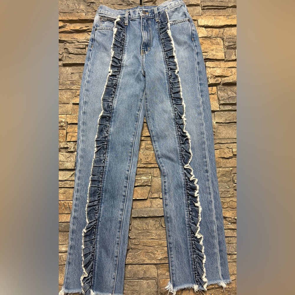 Carmar Ursula Ruffle Front Jeans High Rise Sz 28 Raw Hem Casual